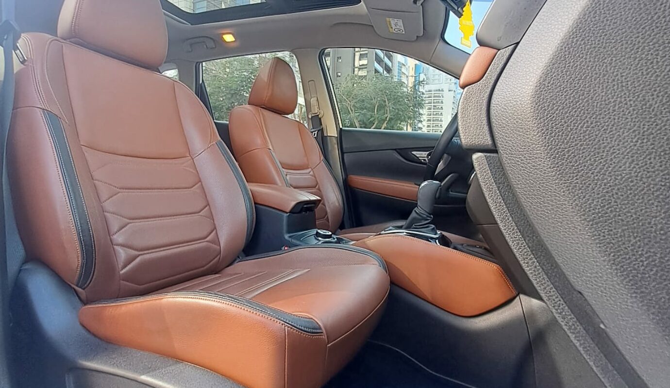 *PLATINUM EDITION* NISSAN XTRAIL I FULL AGENCY SERVICE HISTORY I GCC SPECS