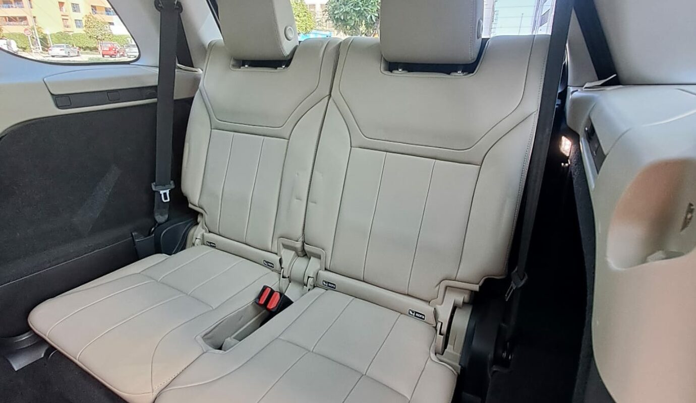 LAND ROVER DISCOVERY I HSE LUXURY I GCC SPECS